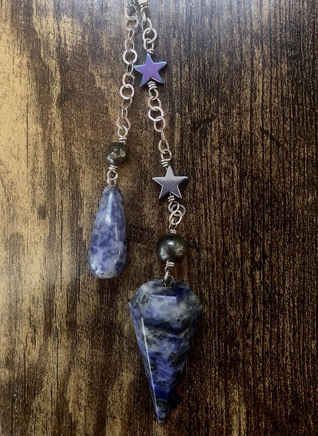 Pendulum, Lapis Lazuli point and holder