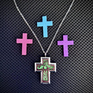 Aroma Locket -Cross